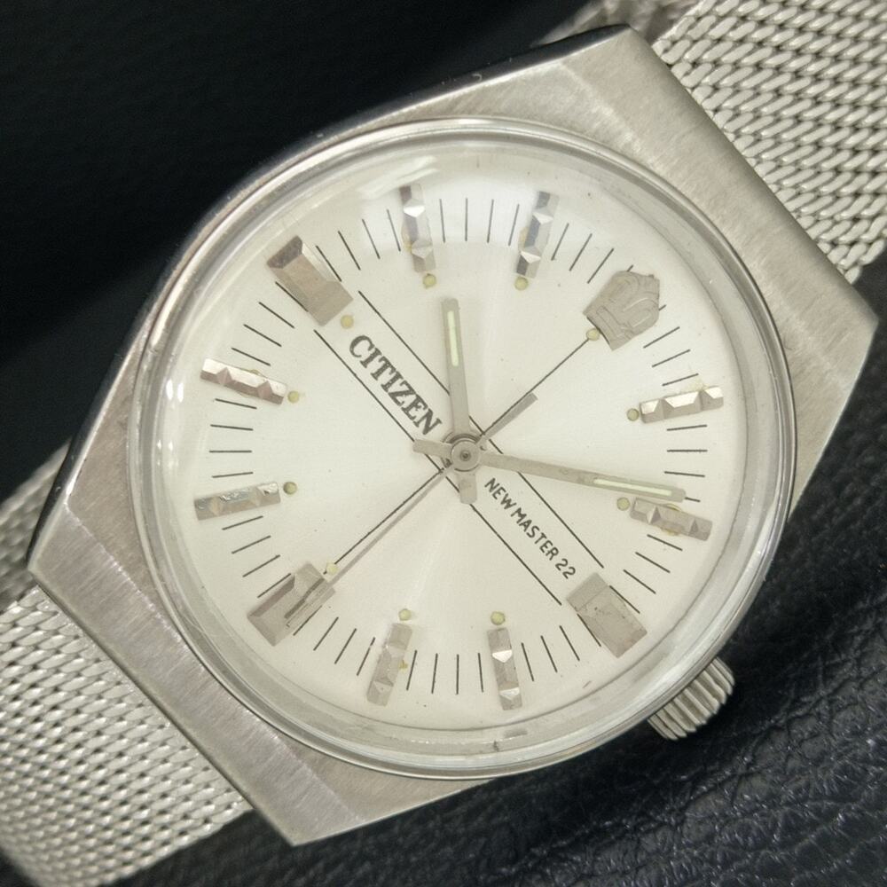 Vintage 1985 Citizen Manual Wound Mens Silver Watch & Silver accents